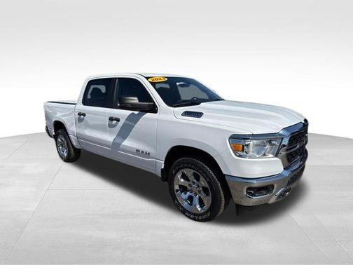 Bright White Clearcoat 2023 RAM 1500 Big Horn
