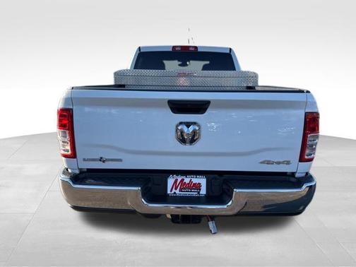 Bright White Clearcoat 2024 RAM 2500 Big Horn