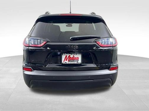 Diamond Black 2023 Jeep Cherokee Altitude Lux