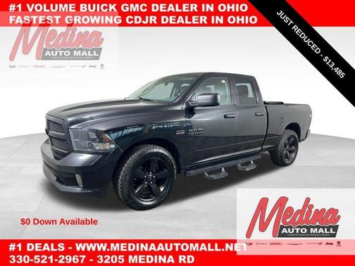 Brilliant Black Crystal Pearlcoat 2018 RAM 1500 Express