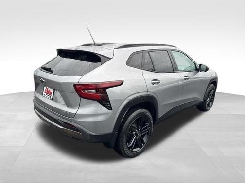 Sterling Gray Metallic 2024 Chevrolet Trax ACTIV
