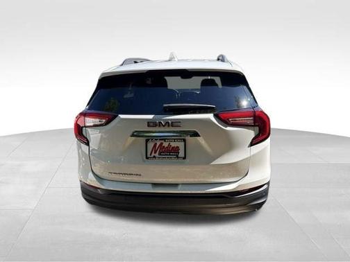 Summit White 2024 GMC Terrain SLE
