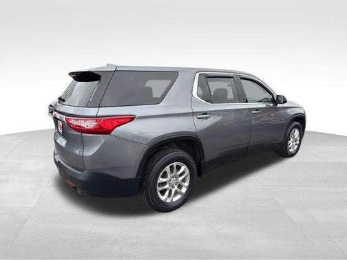 Satin Steel Metallic 2020 Chevrolet Traverse LS