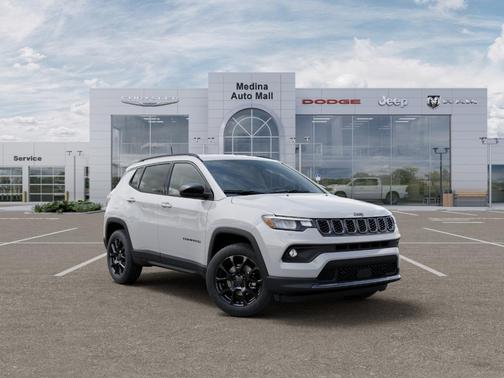 Bright White Clearcoat 2026 Jeep Compass Latitude