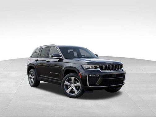 Diamond Black 2026 Jeep Grand Cherokee Limited