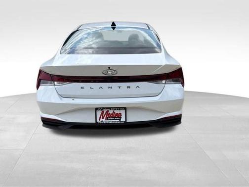 Quartz White 2021 Hyundai ELANTRA SEL