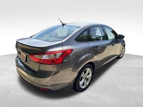 Sterling Gray Metallic 2014 Ford Focus SE