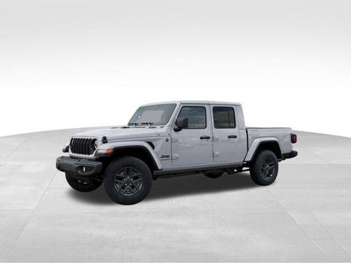 Bright White Clearcoat 2026 Jeep Gladiator Sport