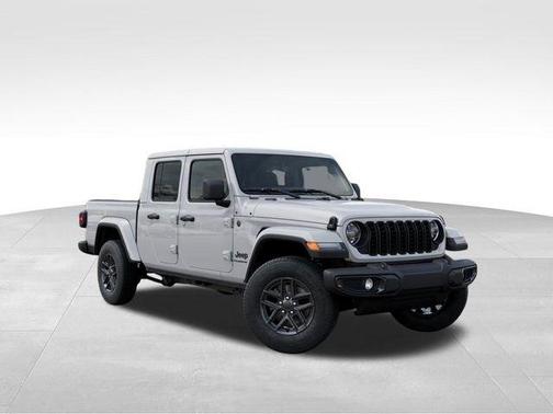 Bright White Clearcoat 2026 Jeep Gladiator Sport