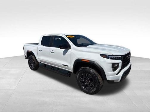 Summit White 2025 GMC Canyon Elevation