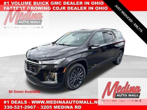 Mosaic Black Metallic 2023 Chevrolet Traverse RS