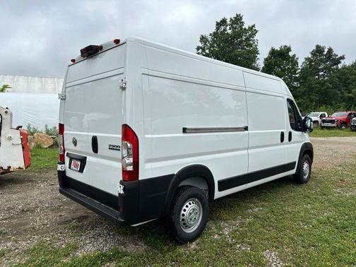 Bright White Clearcoat 2026 RAM ProMaster 2500 High Roof