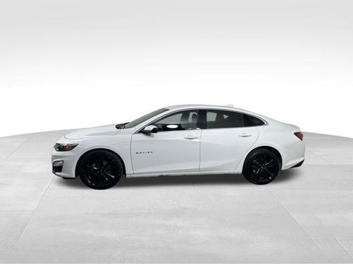 Summit White 2025 Chevrolet Malibu LT