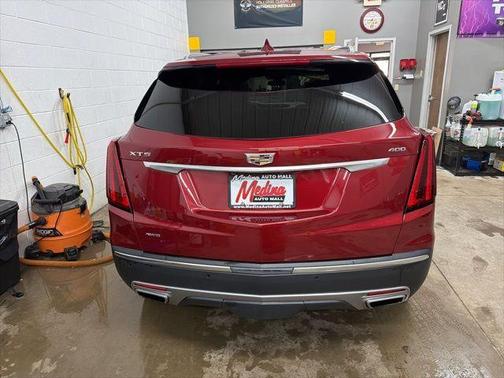 2020 Cadillac XT5 Premium Luxury