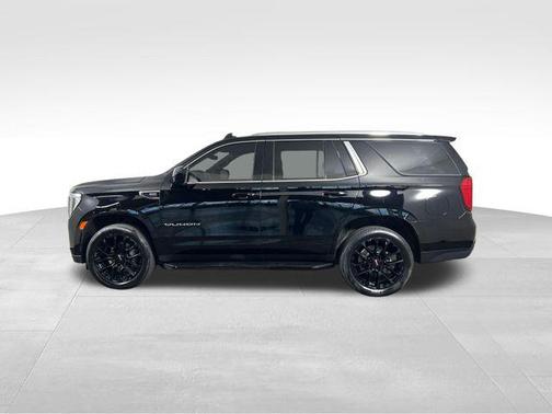 Onyx Black 2022 GMC Yukon SLE