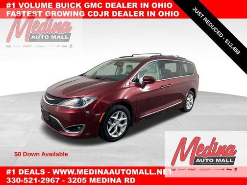 2017 Chrysler Pacifica Touring-L