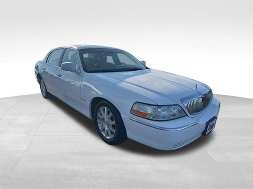 2009 Lincoln Town Car Signature Limited
