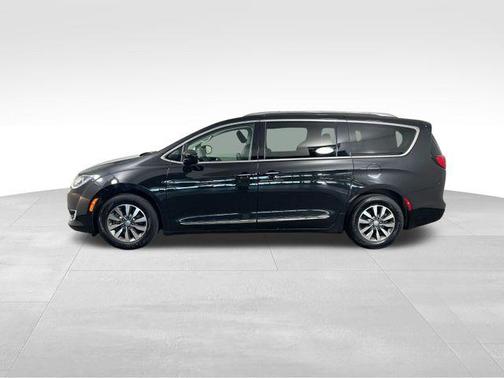 2020 Chrysler Pacifica Touring-L Plus