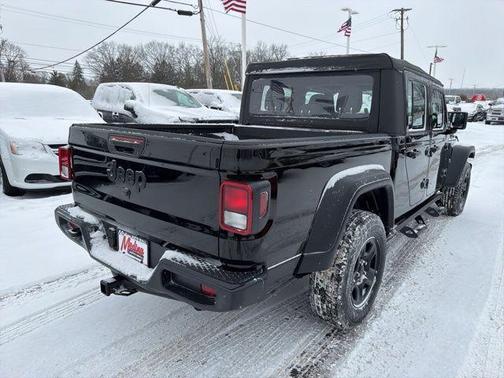 2023 Jeep Gladiator Sport
