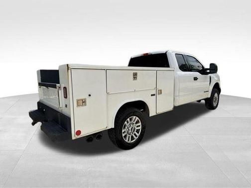 Oxford White 2017 Ford F-250 XLT