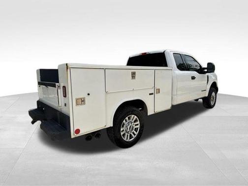 Oxford White 2017 Ford F-250 XLT