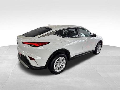 Summit White 2024 Buick Envista Preferred