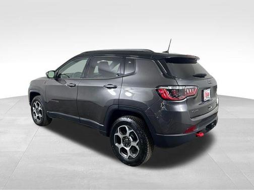 Granite Crystal Clearcoat Metallic 2022 Jeep Compass Trailhawk