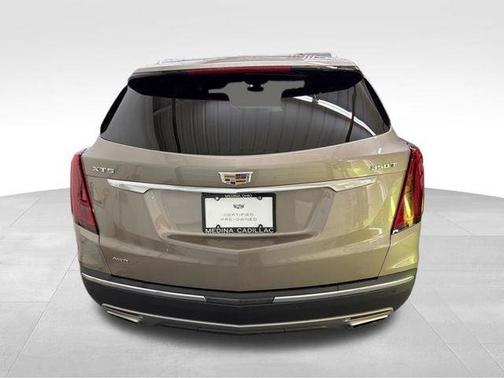 Latte 2023 Cadillac XT5 Premium Luxury