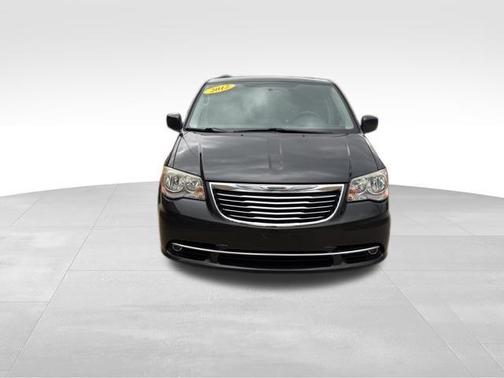 2012 Chrysler Town & Country Touring