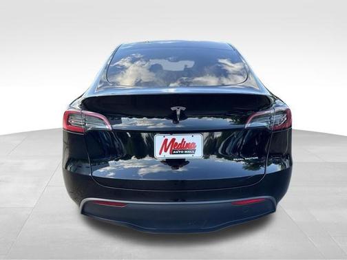 Black 2023 Tesla Model Y Long Range