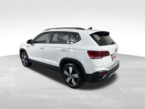 Pure White 2024 Volkswagen Taos 1.5T S