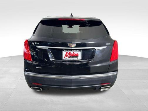 Stellar Black Metallic 2019 Cadillac XT5 Premium Luxury