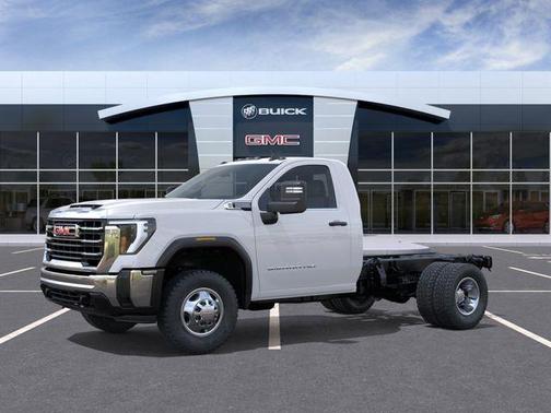 Summit White 2026 GMC Sierra 3500 Pro