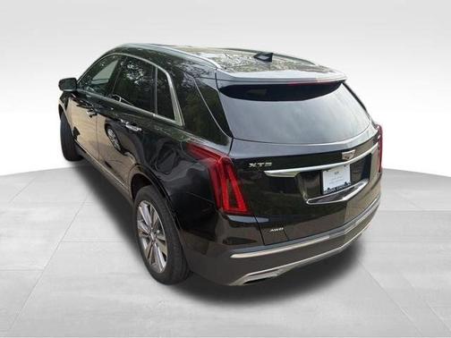 Black Metallic 2023 Cadillac XT5 Premium Luxury
