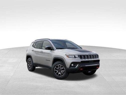 Silver Zynith 2026 Jeep Compass Trailhawk