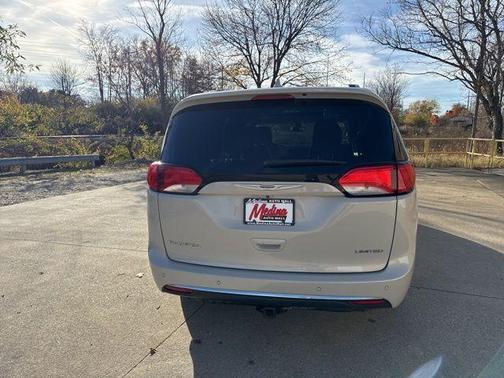 2017 Chrysler Pacifica Limited