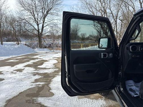 2022 Jeep Wrangler Sport