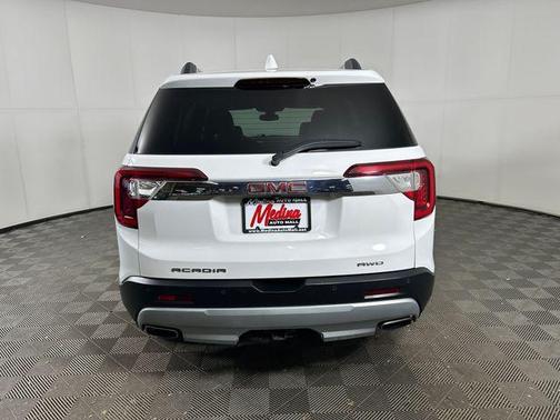 2021 GMC Acadia SLT