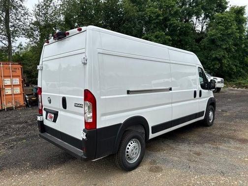 Bright White Clearcoat 2026 RAM ProMaster 2500 High Roof