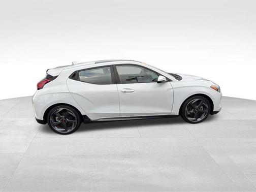 2019 Hyundai Veloster Turbo