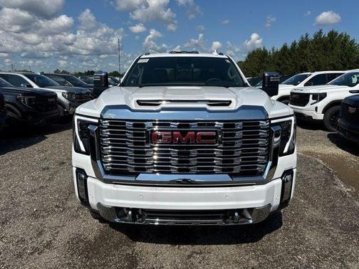 Summit White 2026 GMC Sierra 2500 Denali