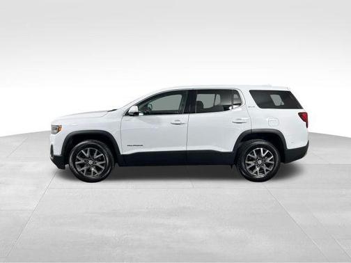 Summit White 2023 GMC Acadia SLE