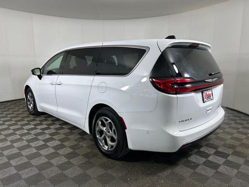 2024 Chrysler Pacifica Limited