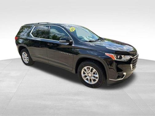2021 Chevrolet Traverse LT Cloth
