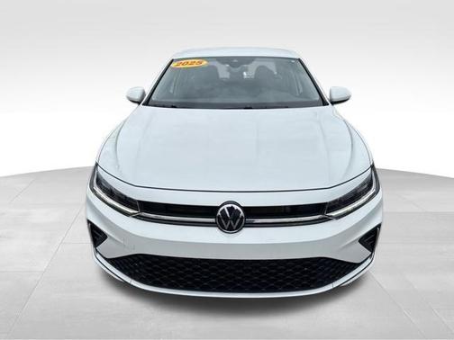Pure White 2025 Volkswagen Jetta 1.5T S