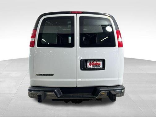 Summit White 2019 Chevrolet Express 2500 Work Van