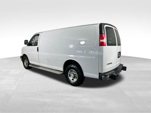 Summit White 2019 Chevrolet Express 2500 Work Van