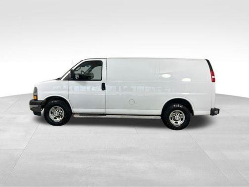 Summit White 2019 Chevrolet Express 2500 Work Van