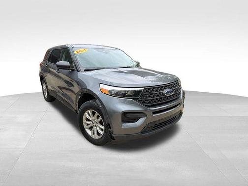 Gray Metallic 2021 Ford Explorer Base