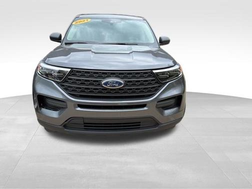 Gray Metallic 2021 Ford Explorer Base